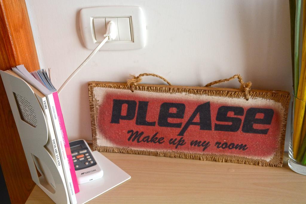 B&B Tecla Napoli Bagian luar foto